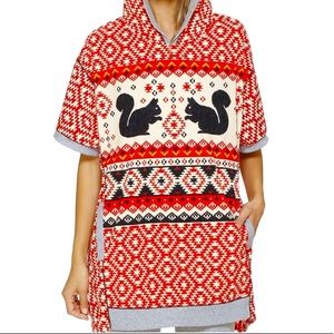 Kensie Hooded Poncho Top ft. Squirrels 🐿